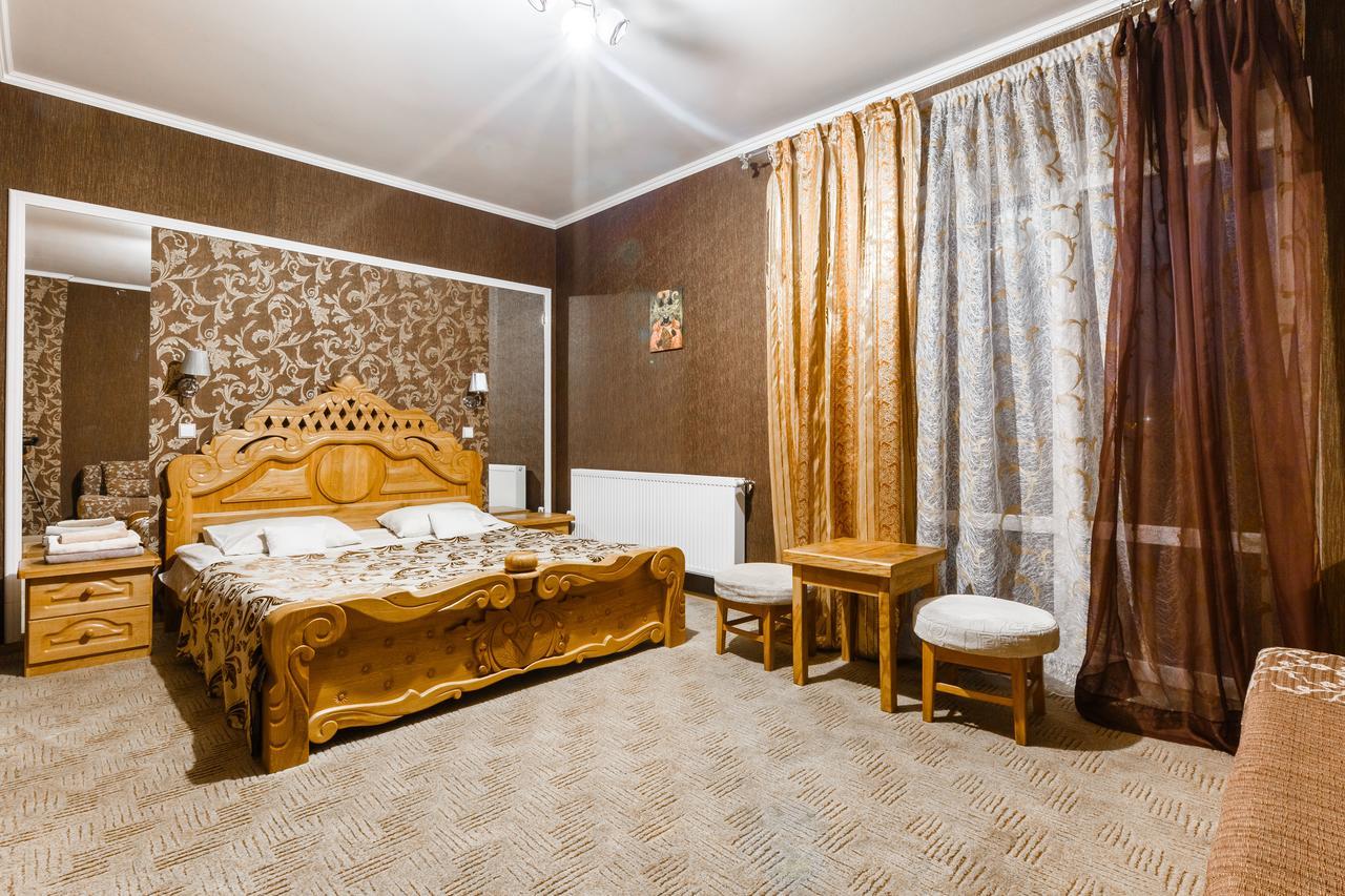 Everest Ivano-Frankivsk Esterno foto